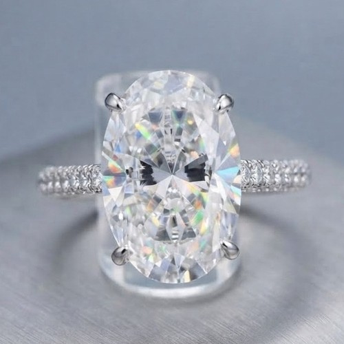 98tcw oval vvs1 moissanite - 3.98tcw,