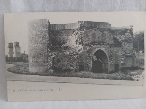 Douai porte arras postcard - porte, d'arras