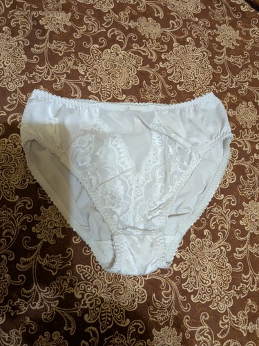 Vintage boutique lovable satin - vintage,