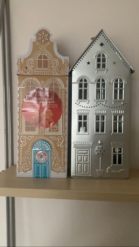 Christmas tins 1 - 2,