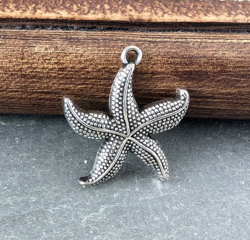 Pretty starfish charms in - pretty,