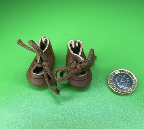 Small handmade german brown - small,