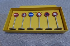 DINKY DeAGOSTINI  No. 40 ROAD