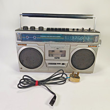Hitachi TRK 7340E Radio