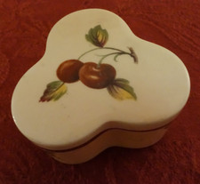 A Royal Worcester Company Palissy Fruit Decorated  Ceramic Trinket Box