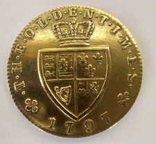 STUNNING GOLD TONE (BRASS) DETAILED REPRODUCTION 1797 GEORGE III HALF GUINEA