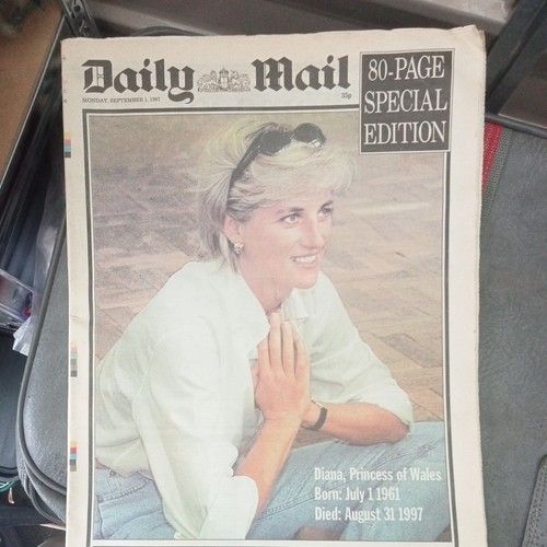 Daily mail lady - , 80