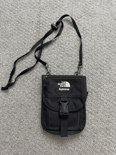 The north face supreme - the,