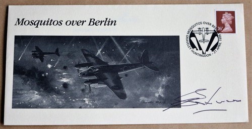 Ww2 aircraft mosquitos over - mosquitos,
