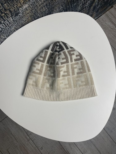Fendi monogram beanie hat - monogram,