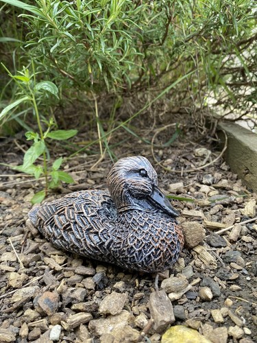 Duck garden statue brown - duck,