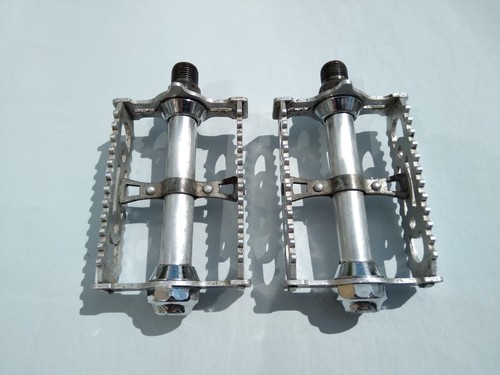 Lyotard pedals vintage - pedals.,