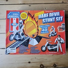 EVEL KNIEVEL DELUXE DARE DEVIL STUNT CYCLE SET IDEAL TOYS 2005 INCOMPLETE