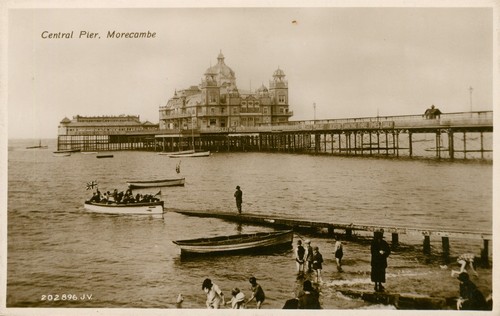 Morecambe central pier - central,