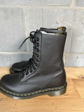 Dr Martens 1490 10-Eyelet
