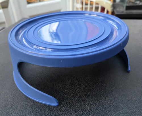 Sturdy blue microwave plate - sturdy,