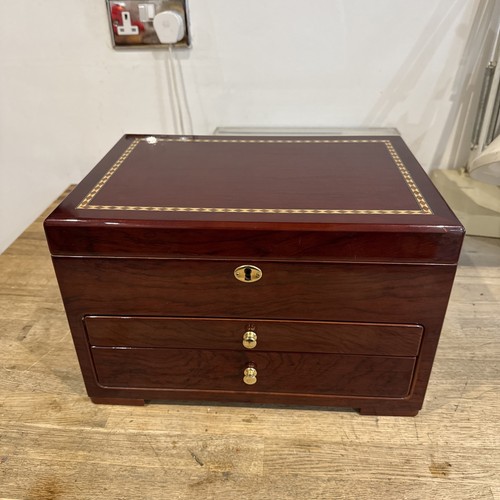 Cedar wood cigar humidor box - cedar,