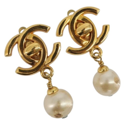 Chanel turn lock - chanel,