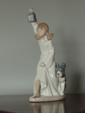 Lladro Nao Daisa Girl with