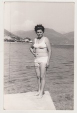 Pretty Attractive Busty Mature