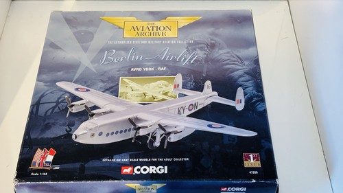 Corgi aviation 144 - corgi, scale