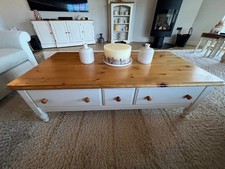 Ducal coffee table