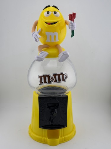 Yellow character candy - m&m’s,