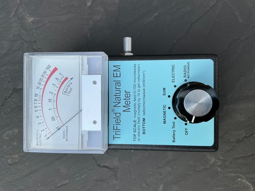 Trifield emf meter - emf, ghost