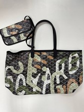 Limited Edition Green Lettres