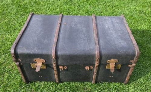Vintage black birch - vintage, foundation