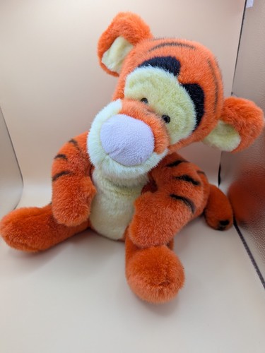 Talking tigger plush winnie - talking,