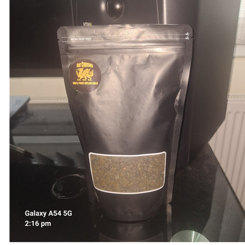 100 pure welsh gold - 100%,