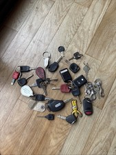 Vintage Joblot Of Old Car Keys/fobs Ford /skoda And Unknowns