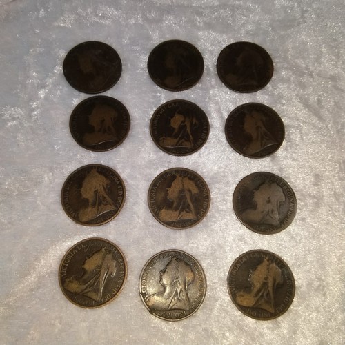 Assorted copper pennies - 12,