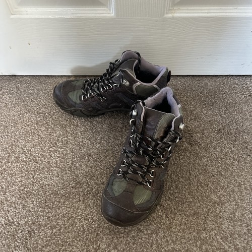 Clarks goretex walking shoes