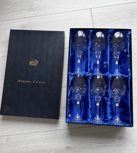 Beautiful boxed red wine - beautiful,