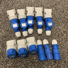 Bals IP44 angled commando plug