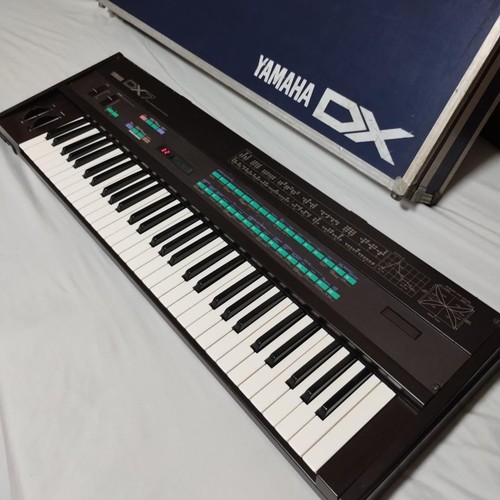 Yamaha dx7 digital - dx7,