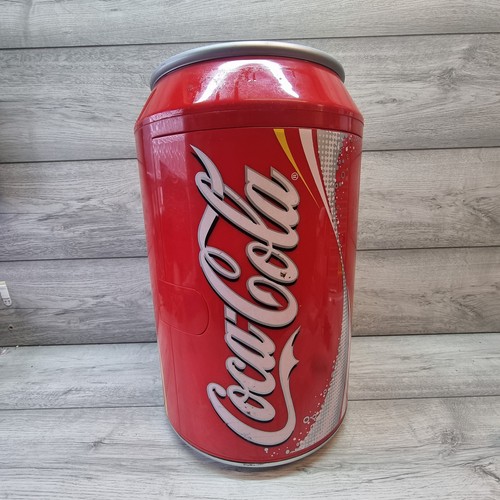 Coca cola giant - giant, coke