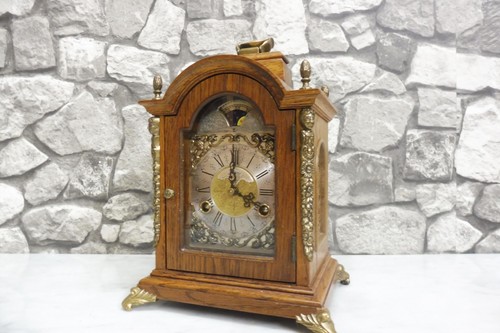 Dutch mantel clock table - ,