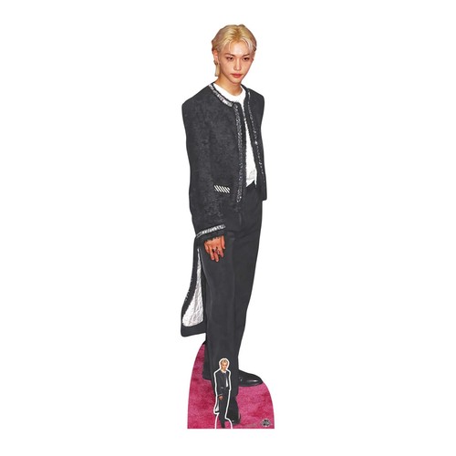 Felix lee singer - felix, lifesize