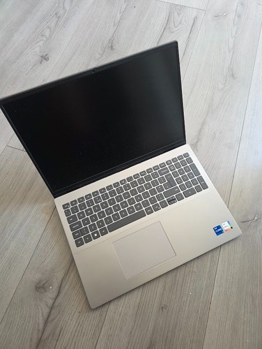Dell vostro 5620 - vostro, p117f001