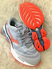 MIZUNO INFINITY ENERGY WAVE