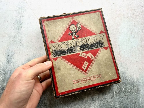 Vintage monopoly boxed game - monopoly,