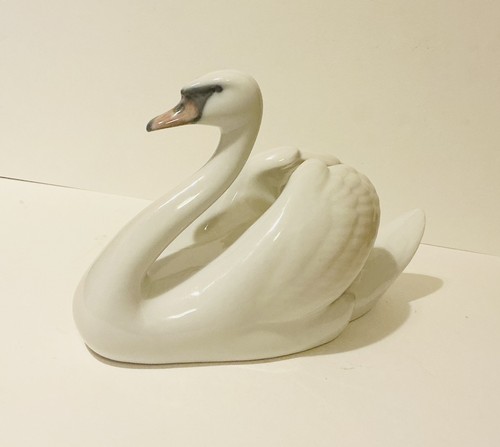 Royal copenhagen swan - royal,