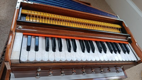 Rare pakistani harmonium - pakistani, —