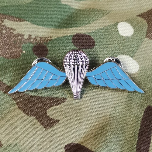 British parachutist jump wings