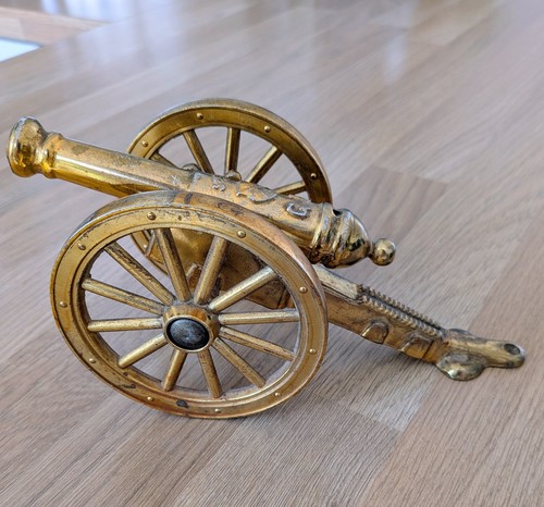 Vintage king george brass - vintage,