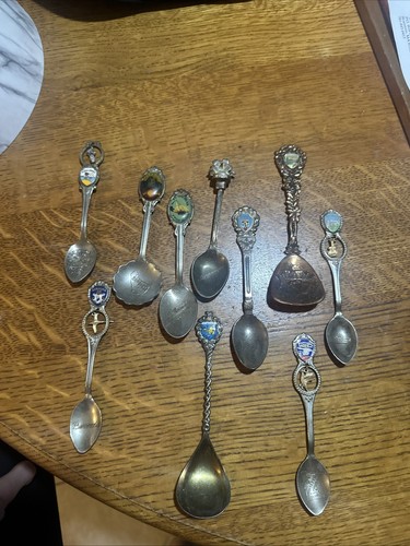 Vintage souvenir spoons lot - spoons,