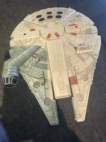 Star wars millennium falcon - star,